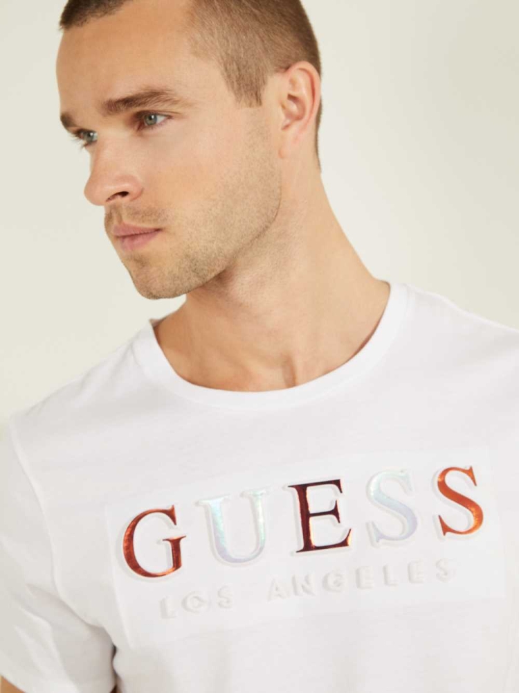 GUESS Embossed Logo Men's T-Shirts White | UK4713UFY