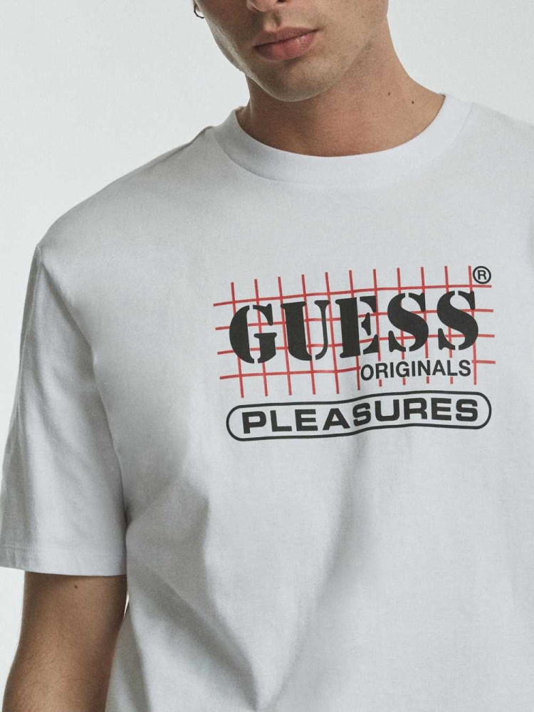 GUESS Originals x PLEASURES Logo Men's T-Shirts White | UK0318RSJ